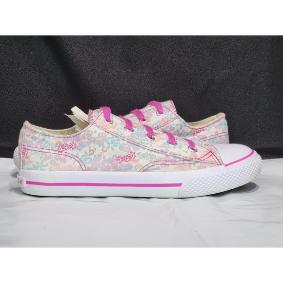 Airwalk Other - Airwalk Pink Floral Canvas Youth Shoes Size 4